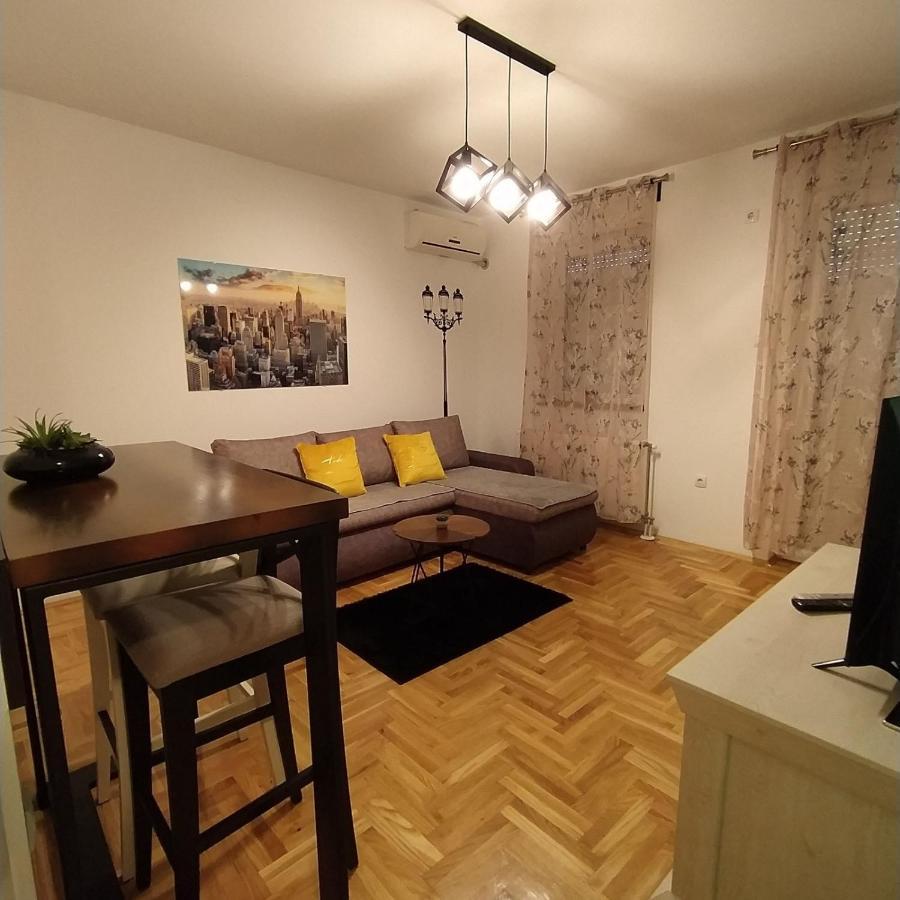 Daniris Apartman Novi Sad Eksteriør billede